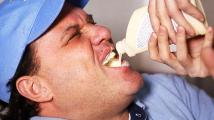 Shoenice22 Will Eat Anything For Fame