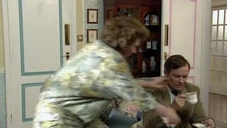 Keeping Up Appearances S02 E08 The Toy Store