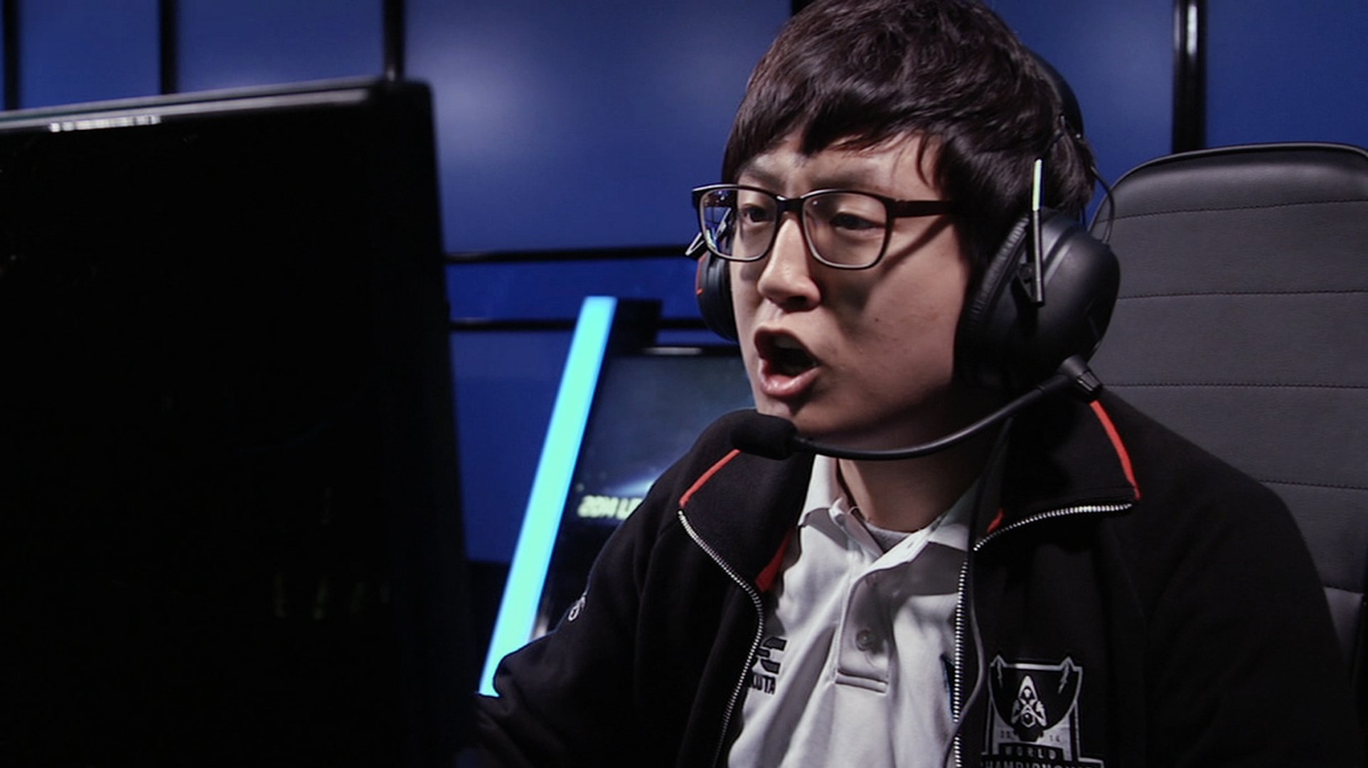 ⁣eSPORTS: The Celebrity Millionaires of Competitive Gaming