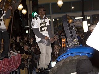 Reggie Bush agrees to a one-year deal with the Bills