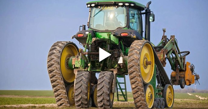 Exceptionne 8295RT vineyard tracks tractor