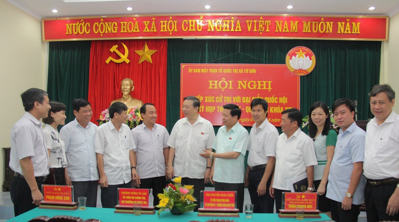 Bộ trưởng Tô Lâm tiếp xúc cử tri tại Bắc Ninh