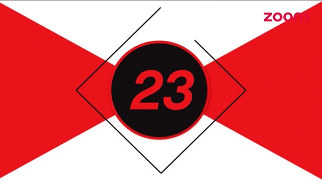 Kareena Kapoor Khan Spotted Flaunting Her Baby Bump At Mumbai Airport-Bollywood News-#TMT