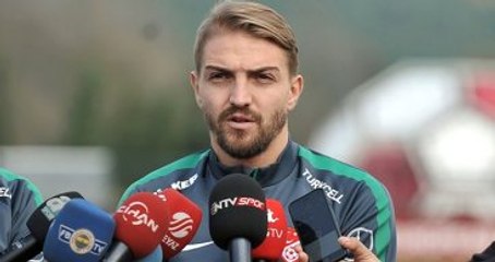 Caner Erkin, Şükran Ovalı'ya Instagram'dan Tek Taş Gönderdi