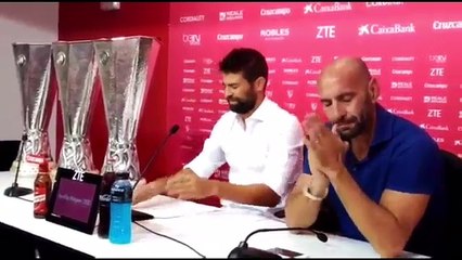 Coke : larmes et applaudissements pour son départ de Seville !