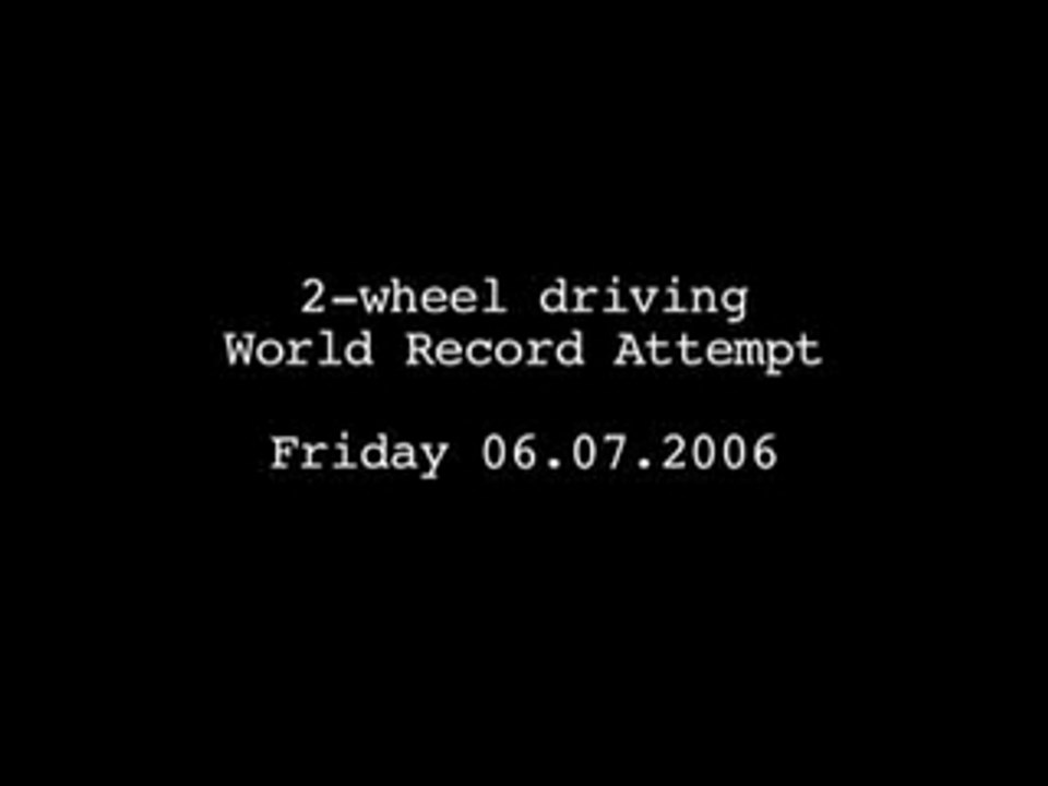 Record du monde de conduite sur 2 roues.