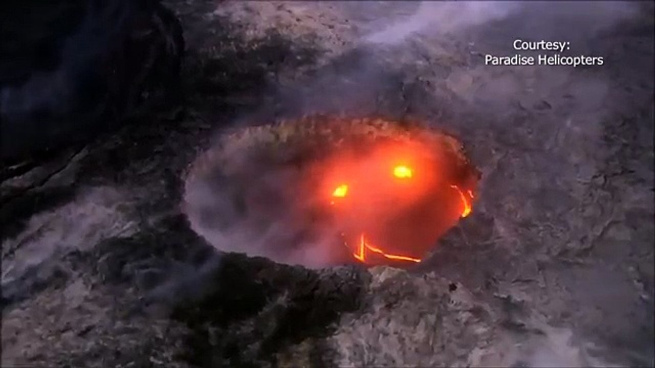 Extraña sonrisa en volcán se vuelve viral (VIDEO)