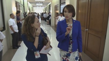 Geraldine Román, la primera transexual en el Congreso filipino