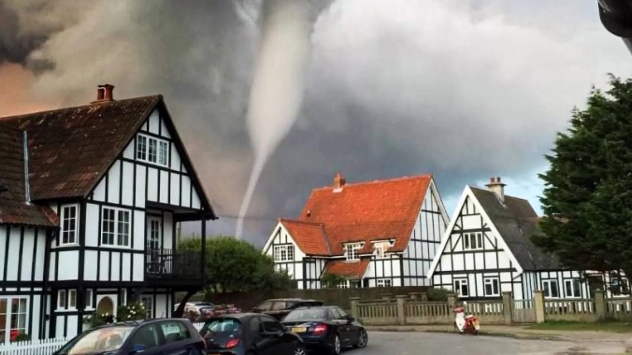 Waterspout or Water Tornado 2016