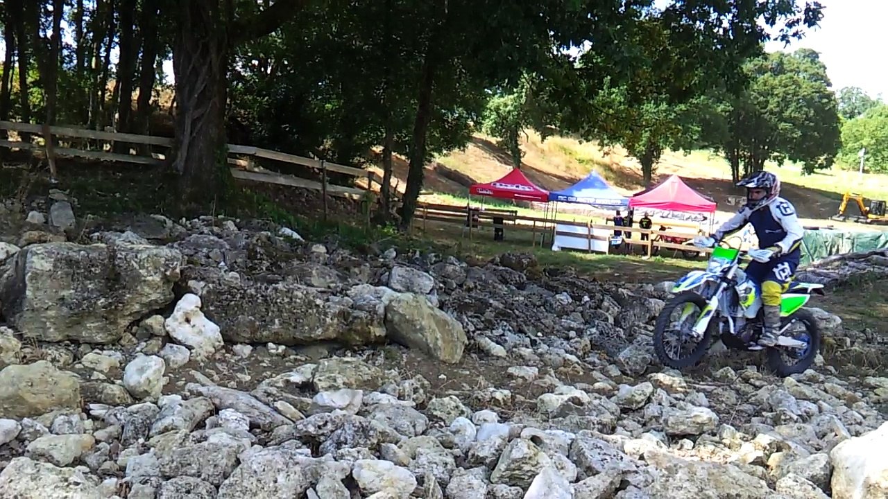 Madaillan (47) : le circuit du motocross en ple...