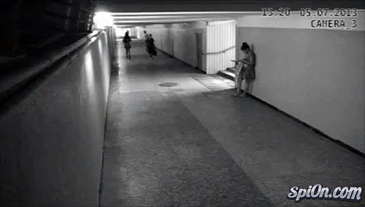 Boxeur VS Voleurs : il met KO deux hommes avec deux coups de poing