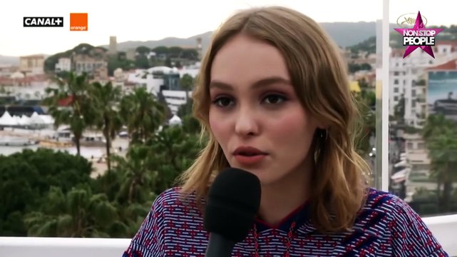 Lily-Rose Depp chante aussi bien que sa mère Vanessa Paradis ! (VIDEO)