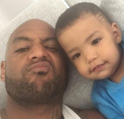 Booba : Omar donne la banane à papa !