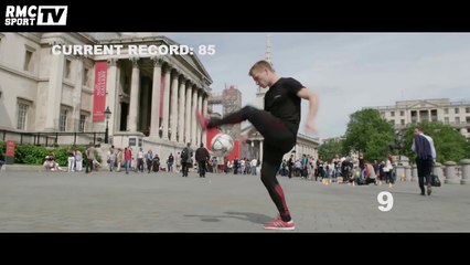 Freestyle - Il enchaîne 86 tours du monde !