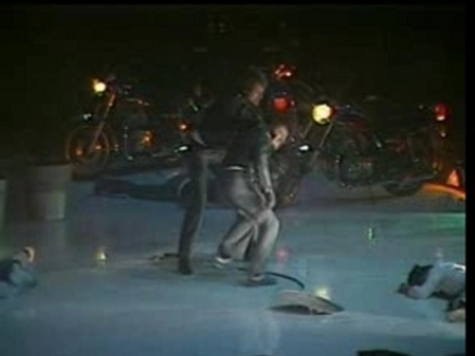 Scéne de bagarre au palais des sports 76