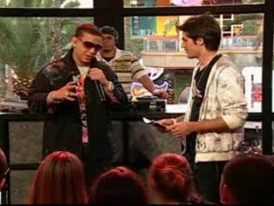 Daddy Yankee vivo-Mun2