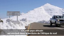 Les montagnes du Lesotho recouvertes de neige