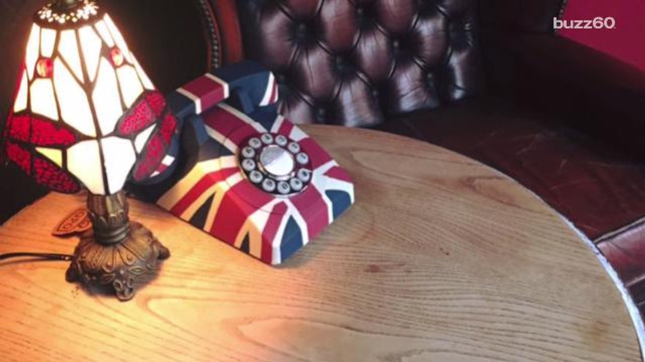 Bar Blocks Cell Phone Signals to Get Customers Talking