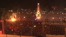 İzmir Onbinlerce Vatandaş 19'uncu Günde de Meydanları Doldurdu