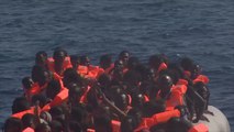انتشال 120 جثة قبالة سواحل ليبيا