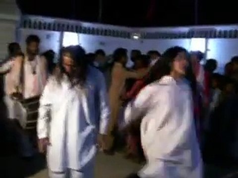..DHOL OF GONGA SAIN AT SEHWAN SHARIF.. - Adnan Ali Abbas