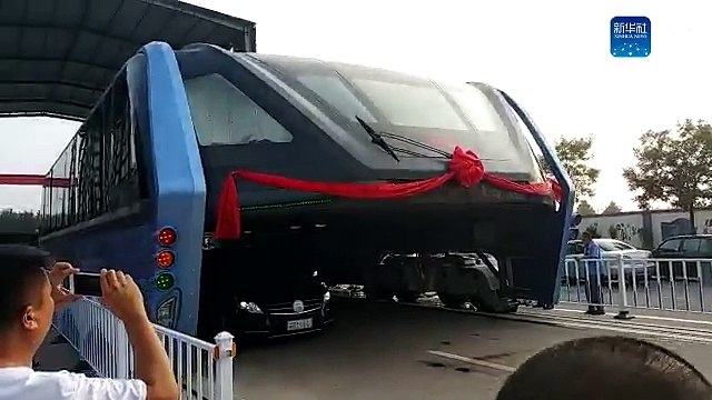 Test du bus chinois anti embouteillage