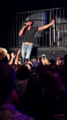 Tim McGraw falls at Harvey's Lake Tahoe