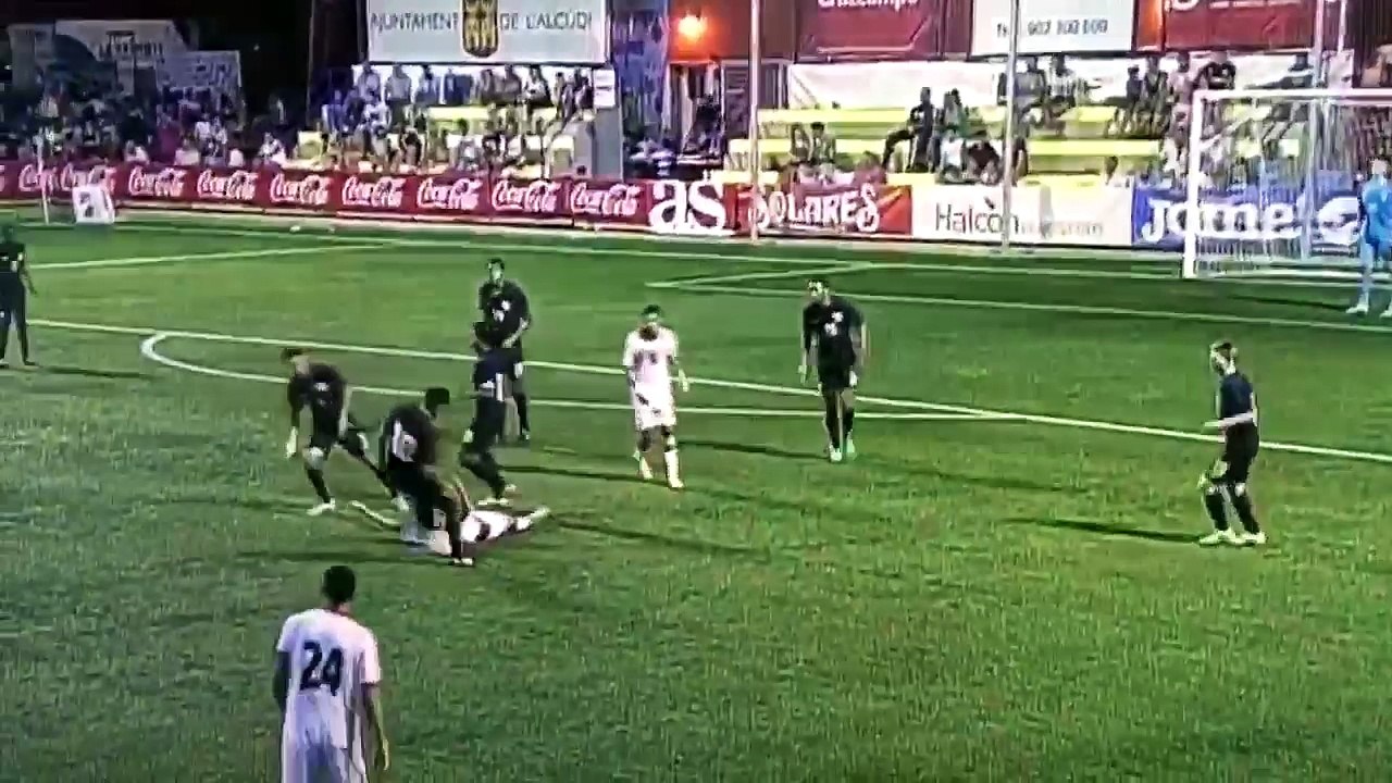 Un match dégénère totalement entre les USA et Bahreïn (U19)