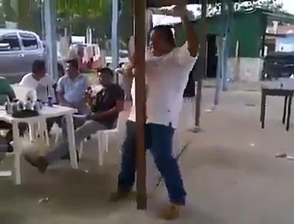 para mearse de risa deja de bailar te digo