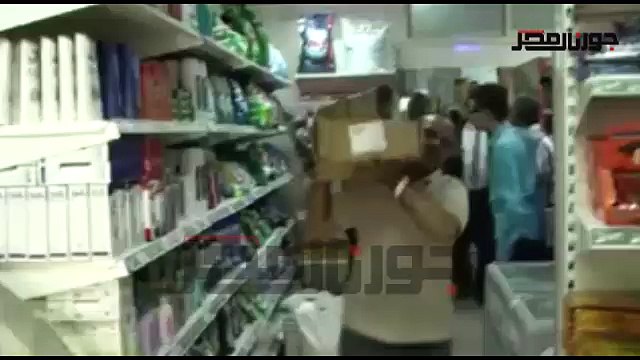 ضبط ارز ناقص الوزن ومنتجات الغذائية منتهية الصلاحية