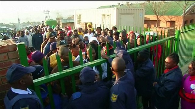 Güney Afrika kritik yerel seçimler için sandık başında