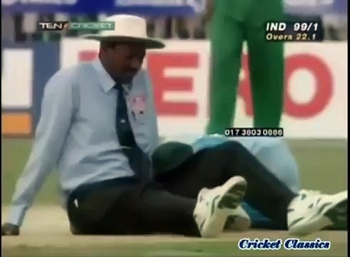 Top 8 Funny Umpiring Moments In Cricket History HD ● Funny Cricket Moments ●