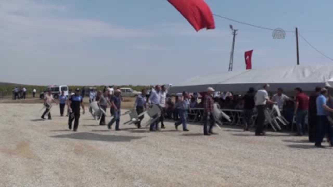 Bingöl'de Şehit Olan Polis Memuru Bekir Deniz'in Cenazesi