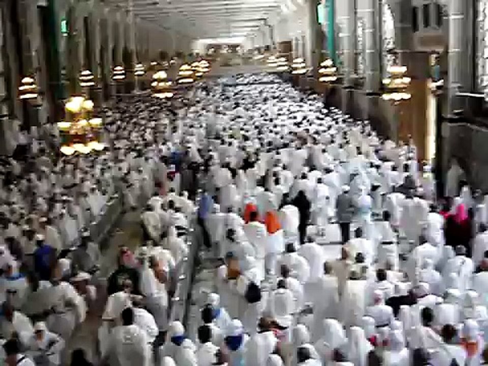 Safa_Marwa_Walk_During_Hajj