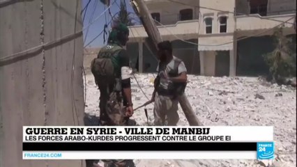 Syrie : les jihadistes de l'EI, en grande difficulté à Manbij, utilisent les civils comme boucliers humains