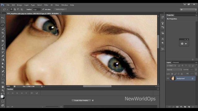 Adobe Photoshop CS6 [ Beginners Tutorial ] - How To Change Eye Color