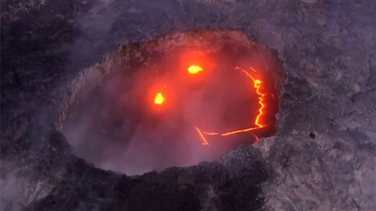 Un smiley apparaît dans un volcan!!