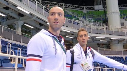 Jeux Olympiques 2016 - Jérémy Stravius et Jordan Pothain découvrent le bassin olympi...