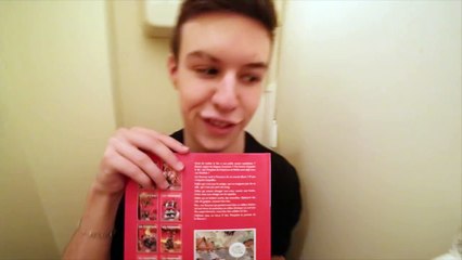 CE MEC... - Aux toilettes