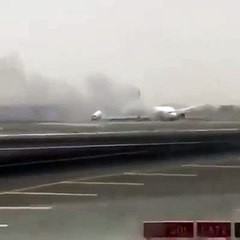 Plane  crash landing at dubia airport latest video