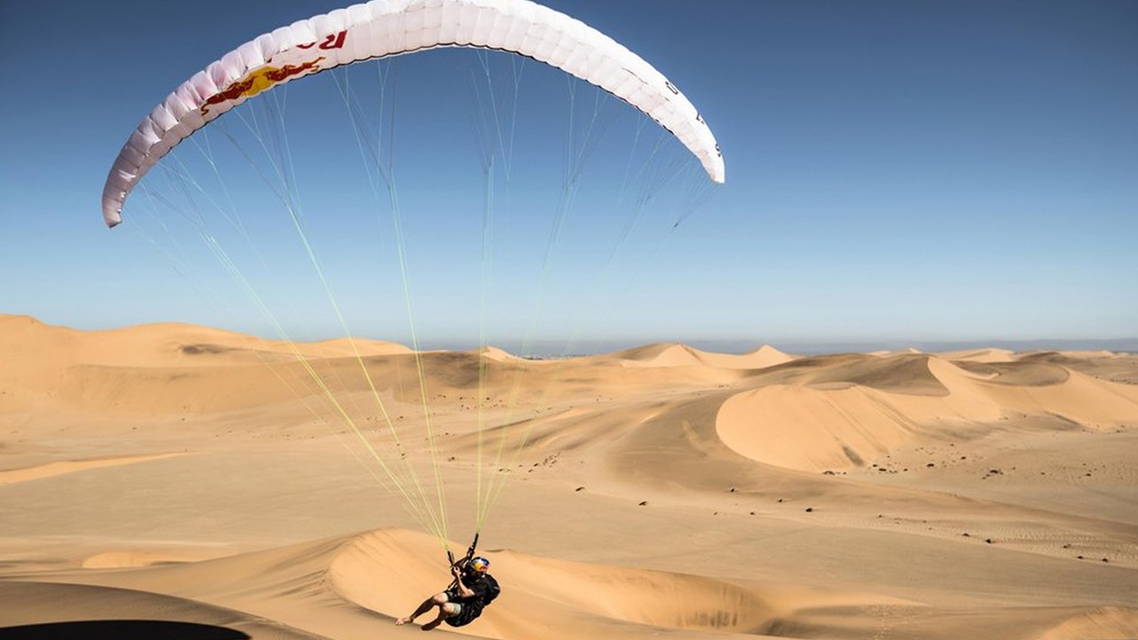  Acrobatic Paragliding the Huge Sand Dunes of Namibia