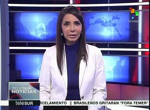 México: fuerza pública impide llegada de marcha de CNTE al zócalo