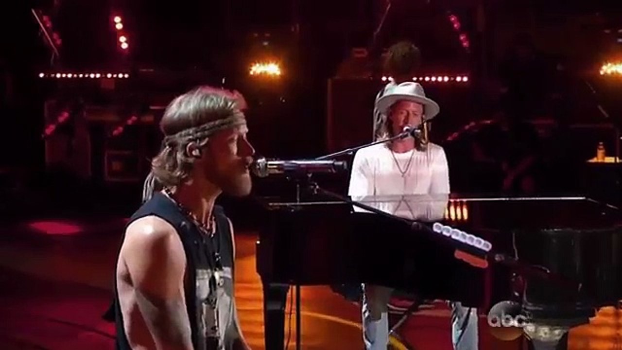 Florida Georgia Line - HOLY - CMA Music Festival 2016