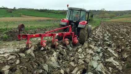 çamurda tarla sürme