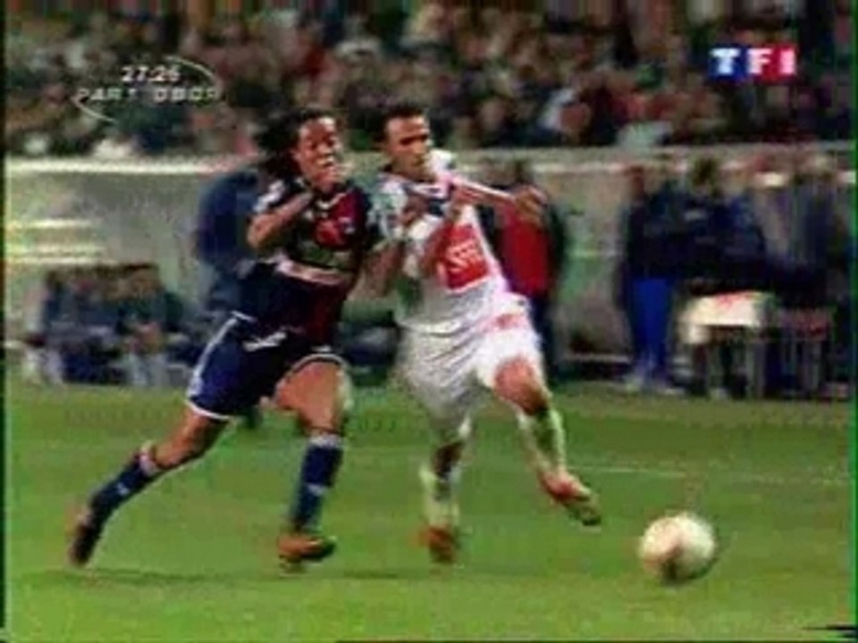 vidéo ronaldinho psg barcelone