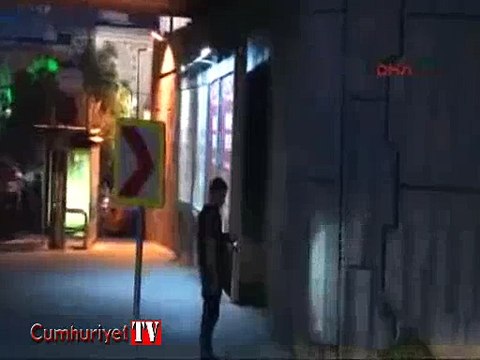 Okmeydanı'nda şüpheli paket fünyeyle patlatıldı