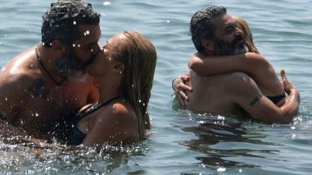 Necmi Yapıcı ve Eşi Nihan Durukan'ın Deniz Keyfi