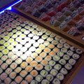 Un restaurant japonais en mode géant : sushi, maki... Dingue