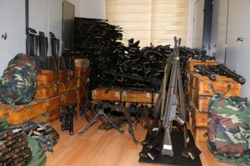 Darbe Gecesi Cuntacıların Kullandıkları Silahlar Görüntülendi