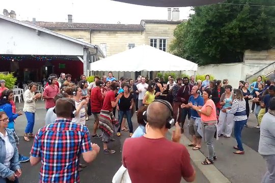 Fest'arts - Happy Manif de David Rolland chorégraphies.